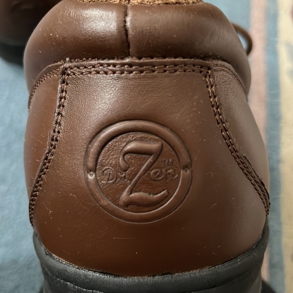 Men’s Dr. Zen Size 12 Brown Tie Shoes. Never worn - Picture 3 of 5